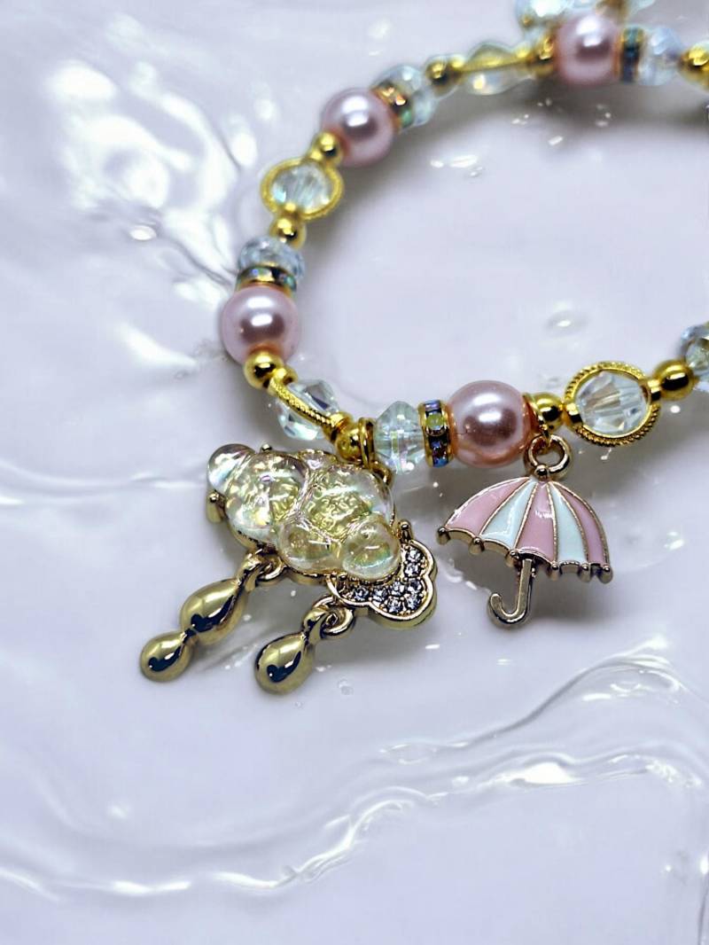 Beaded Bracelet With Cloud Umbrella Charms, Pink Gold Pearl Bracelet, Cute Fashion Jewelry Gift For Women, Girls, Autumn Fall Rain Weather Beaded Bracelet With Cloud Umbrella Charms, Pink Gold Pearl Bracelet, Cute Fashion Jewelry Gift For Women, Girls, Autumn Fall Rain Weather von SherlyPearlyJewelry