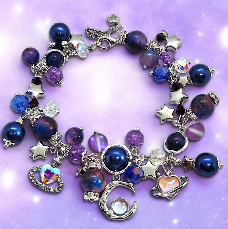 Fly Me To The Moon - Galaxy Beaded Bracelet With Planets, Stars & Charm Cosmic Jewelry Mystical Gift For Her, Christmas Gift, Kawaii von SherlyPearlyJewelry