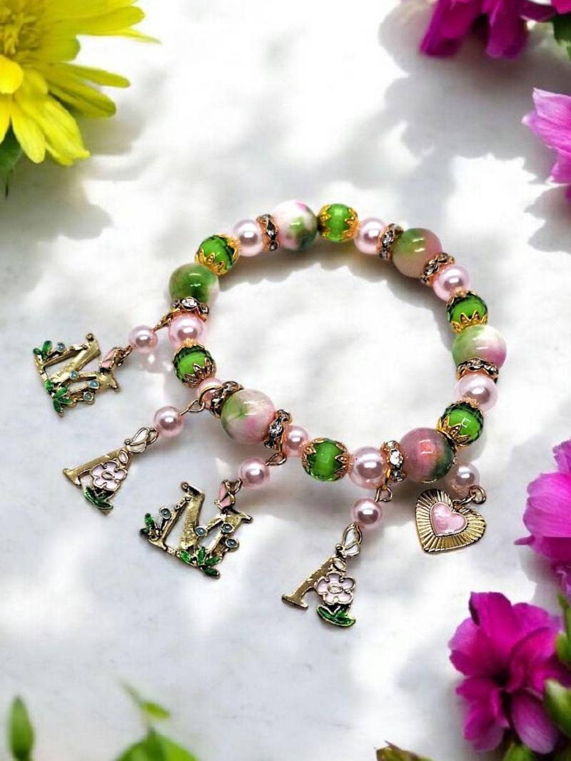 Hübsches Armband Bracelet Muttertag Mama Ostern Perlen Anhänger Charms Schmuck Geschenk Geburtstag Elastisch Frühling Spring Rosa Gold Grün von SherlyPearlyJewelry