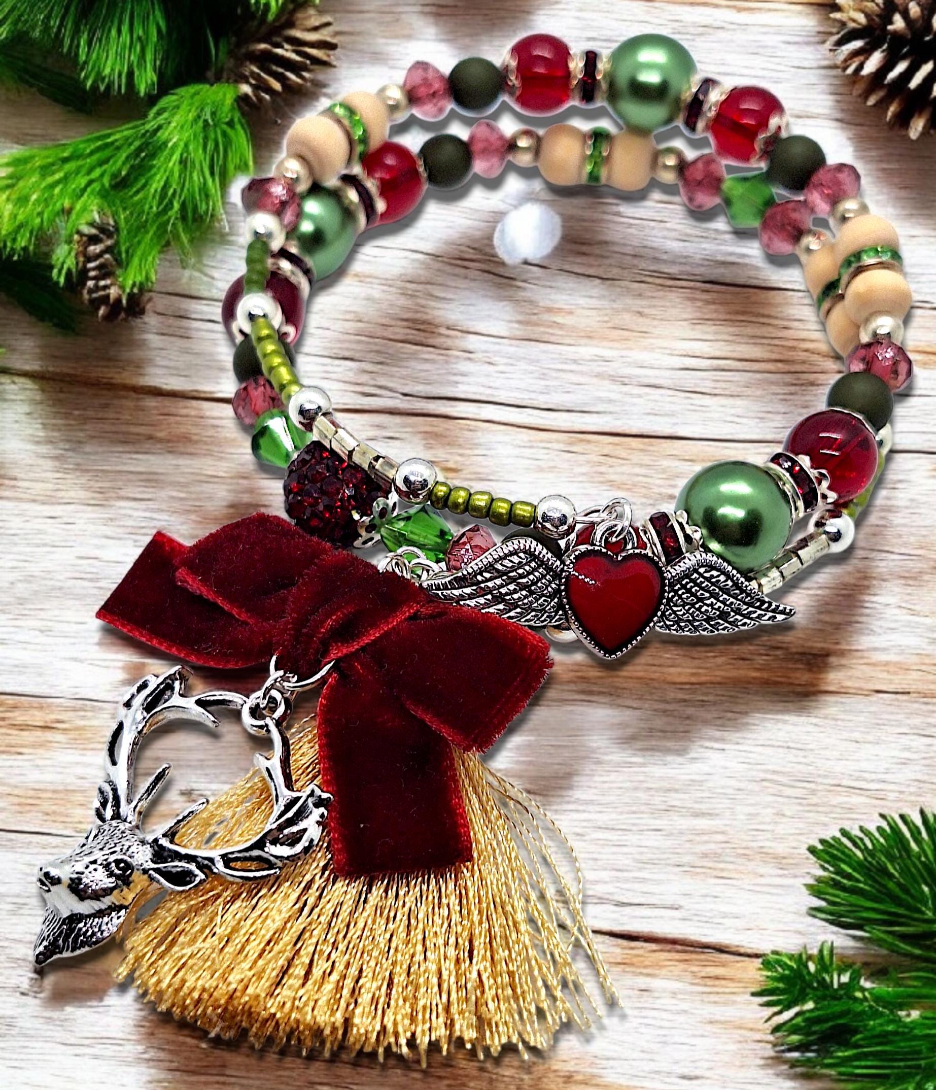 Oktoberfest Beaded Bracelet With Deer & Bow - Dirndl Jewelry Bavarian Style Country Chic Autumn Winter Armband, Rouge Red, Green, Silver Oktoberfest Beaded Bracelet With Deer & Bow - Dirndl Jewelry Bavarian Style Country Chic Autumn Winter Armband, Rouge Red, Green, Silver von SherlyPearlyJewelry