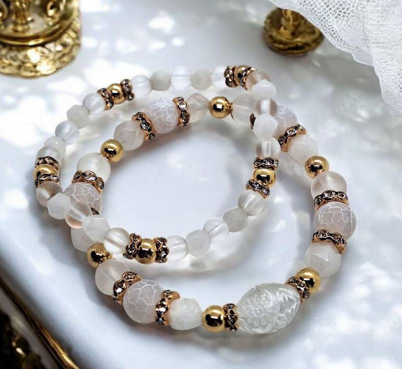 Pretty Bracelet Elegant Elastic Beads White Gold Charms Love Gift Woman Wedding Birthday Statement Flower Girlfriend Handmade Jewelry Pretty Bracelet Elegant Elastic Beads White Gold Charms Love Gift Woman Wedding Birthday Statement Flower Girlfriend Handmade Jewelry von SherlyPearlyJewelry