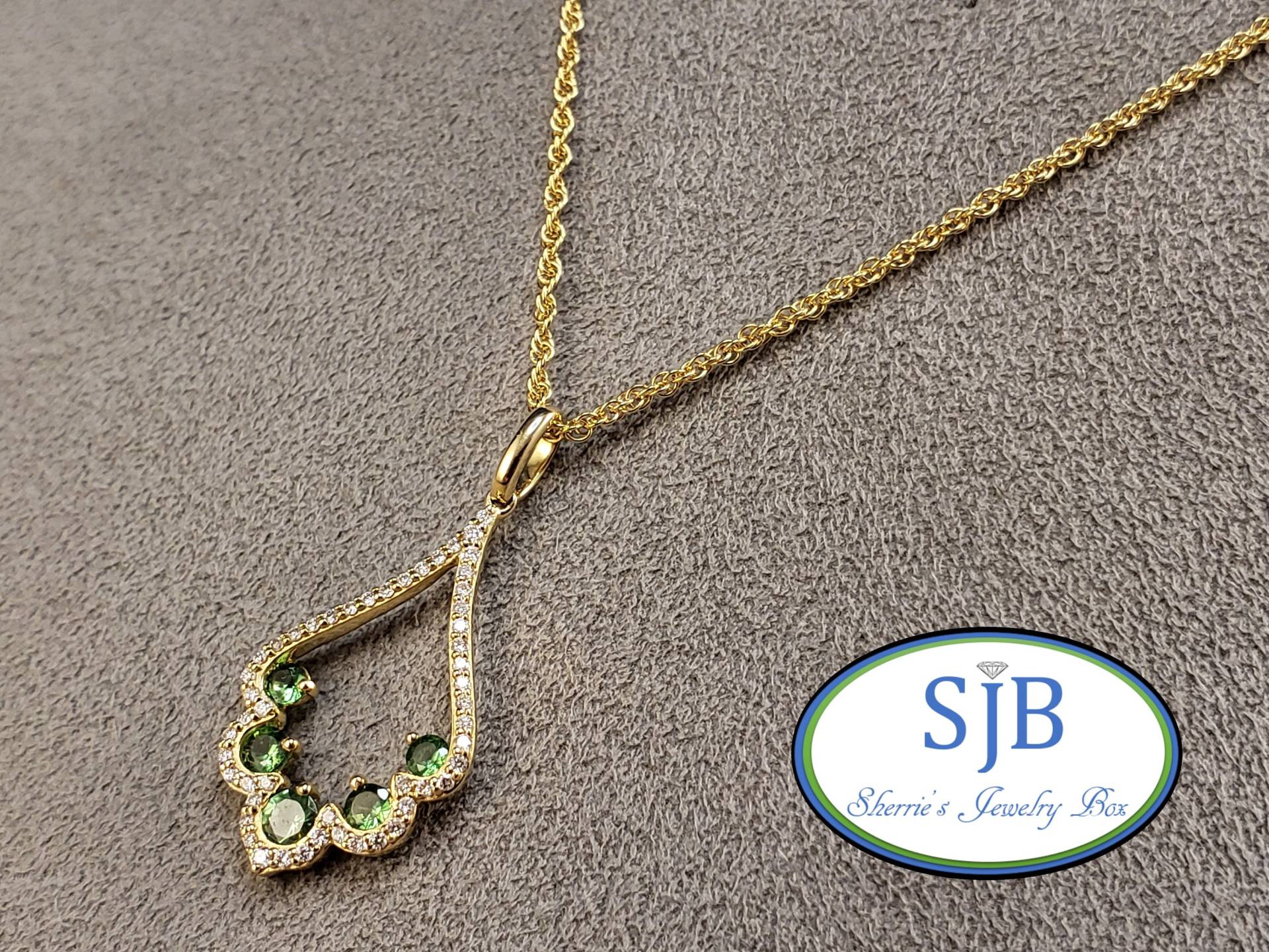 14K Grüner Granat Anhänger, Gelbgold Tsavorit & Diamant Halskette, 18 ""Grüner #p1301." von SherriesJewelryBox