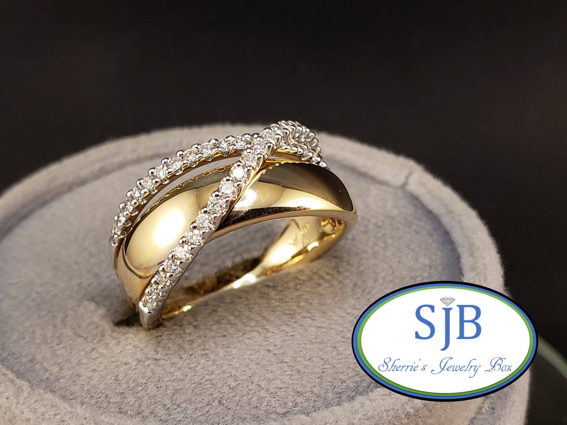 Diamantringe, 14K Zweifarbiger Diamantring, Weiß - Und Gelbgold Diamant Criss Cross Band, Stapelringe, Jubiläumsringe, Größe 7, #r949 von SherriesJewelryBox