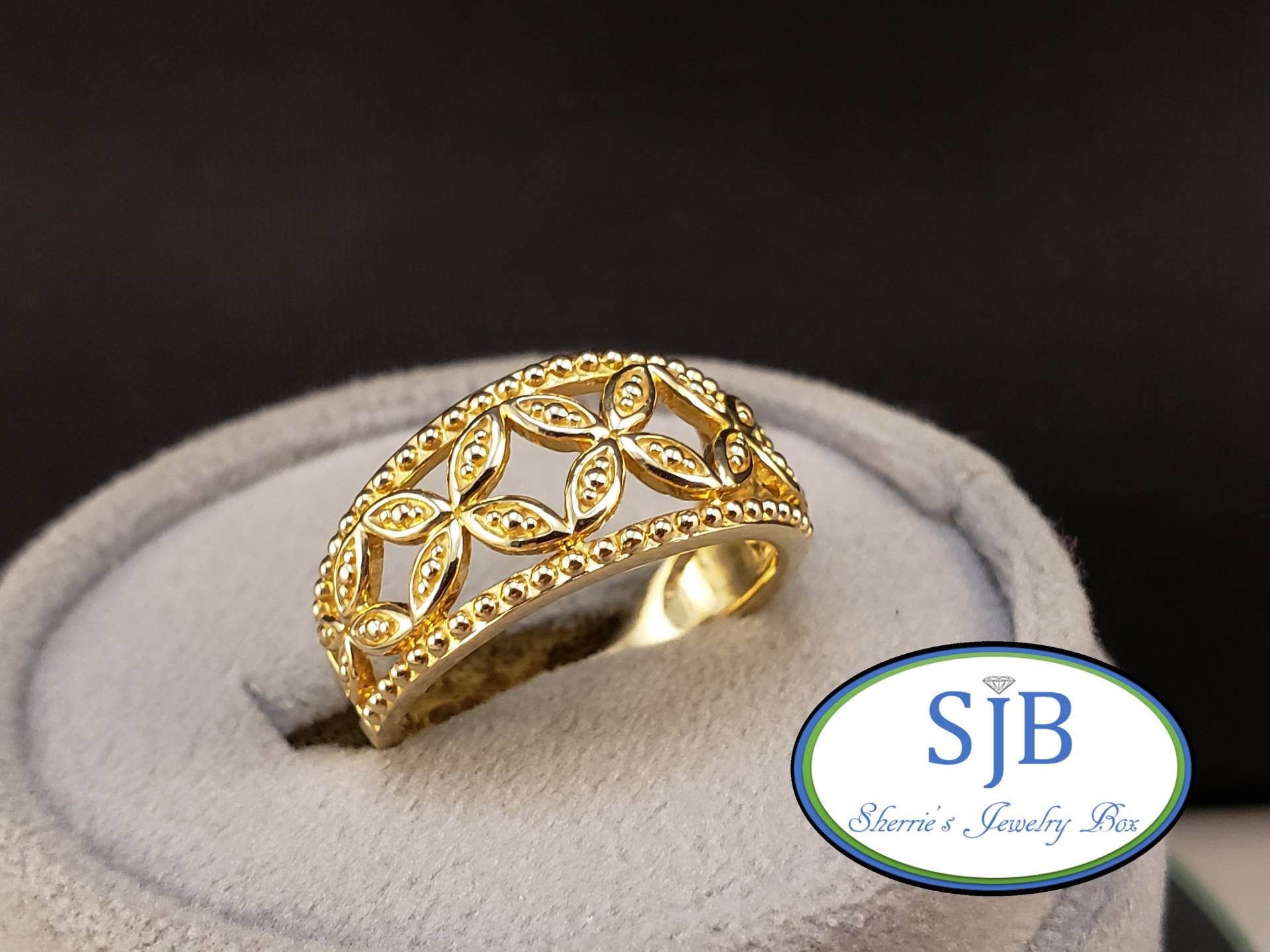 Goldbänder, 14K Gelbgoldbänder, Bänder Mit Blumenmuster, Breite Stapelbare Bänder, Größe 7, #r939 von SherriesJewelryBox