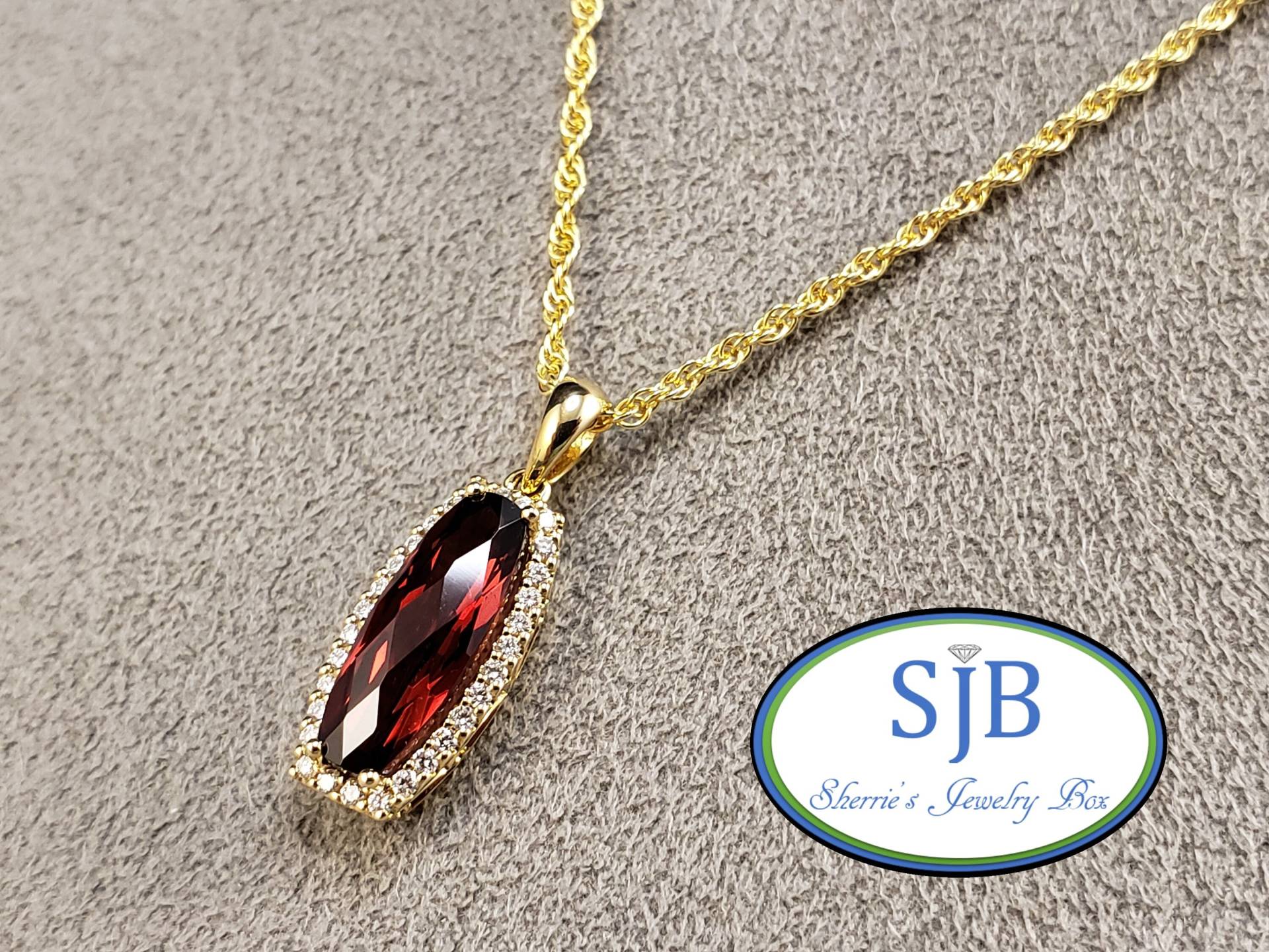 Granat Anhänger, 14K Und Hal Diamondo Halskette, 14 Gelbgold & Diamant Halo Anhänger Mit Kette, #p1187 von SherriesJewelryBox