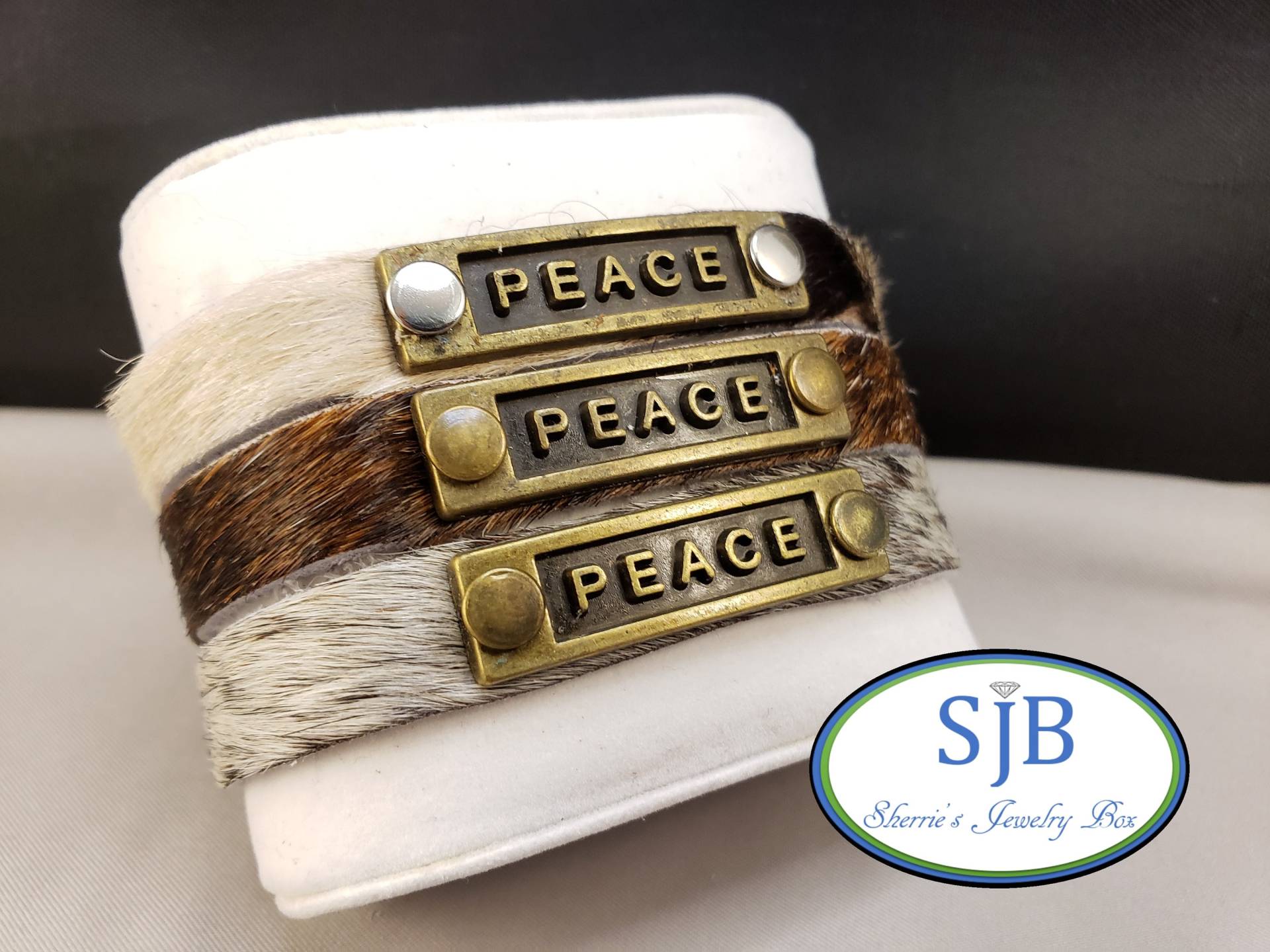 Lederarmband, Lederarmband Peace, Verstellbar, #b306 von SherriesJewelryBox