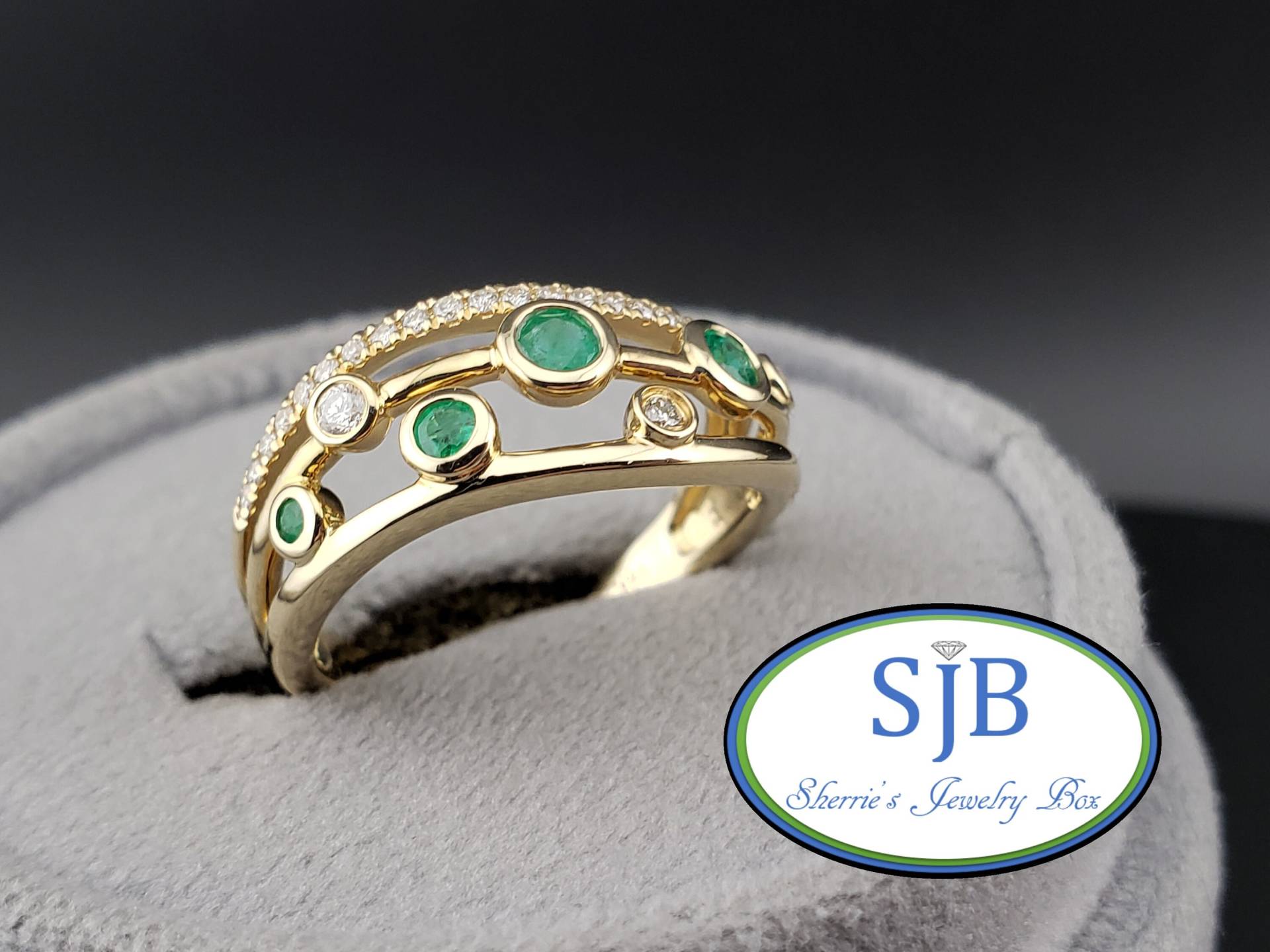 Smaragdringe, 585Er Gelbgold Smaragd Und Diamant, 14K Stapelringe Mit Grünen Edelsteinen, Größe 6, 5, # R1054 von SherriesJewelryBox