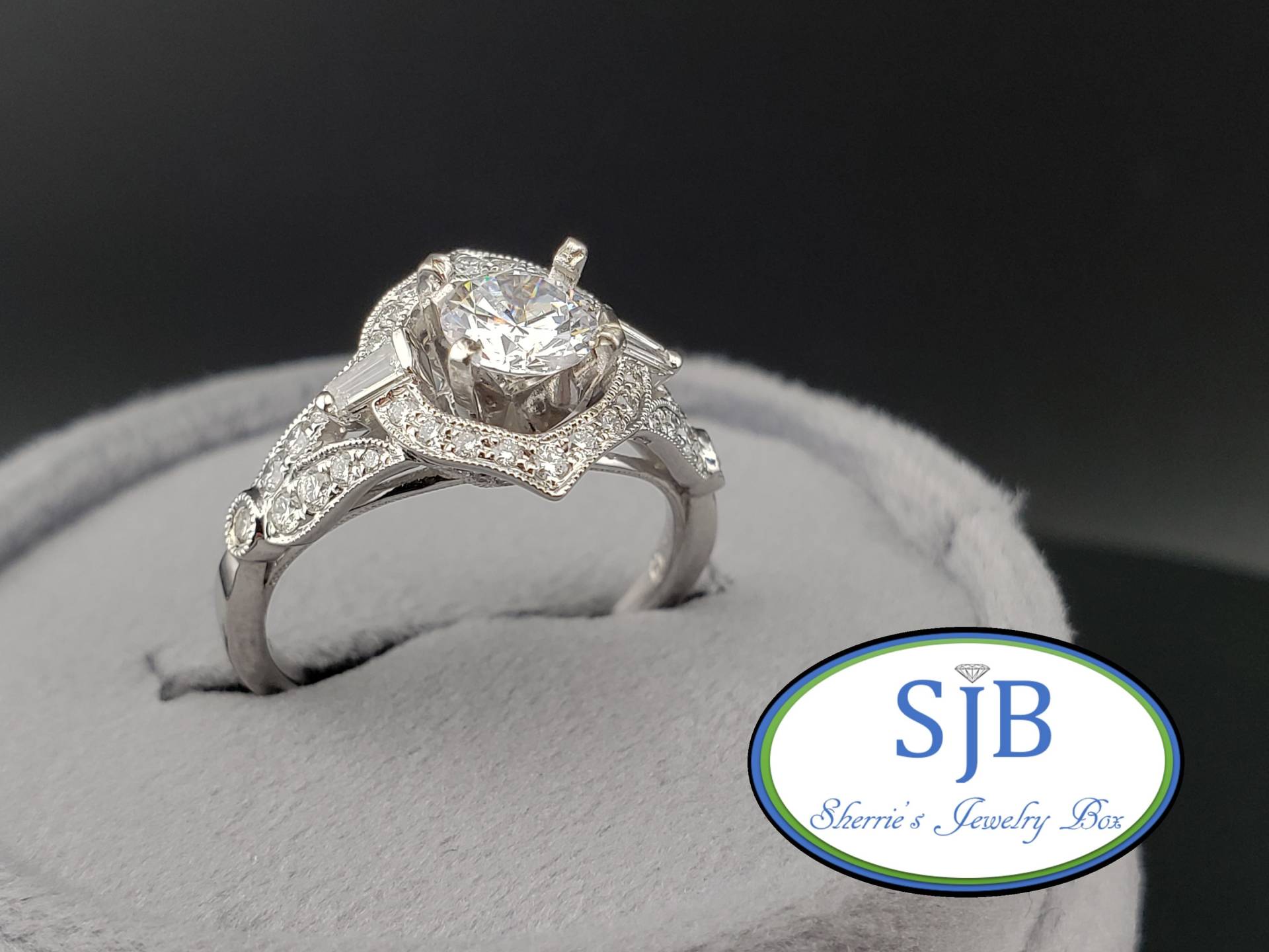 Verlobungsringe, 14K Weißgold Diamant Halo Verlobungsring, Vintage Style Ringe, Größe 6, 5 #bt825 von SherriesJewelryBox