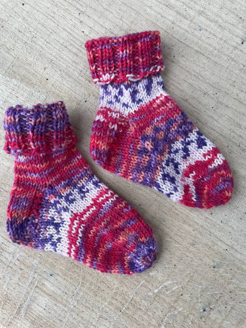 Babysöckchen Gr 17/18 Babysöckchen Gr 17/18 von Shettysheep