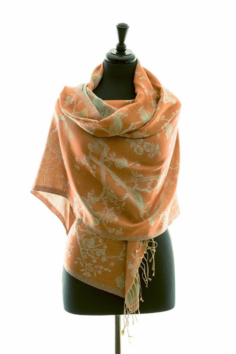 Apricotfarbener Kaschmir Seidenschal Floraler Pashmina Schal Apricotfarbener Kaschmir Seidenschal Floraler Pashmina Schal von ShibumiStyle