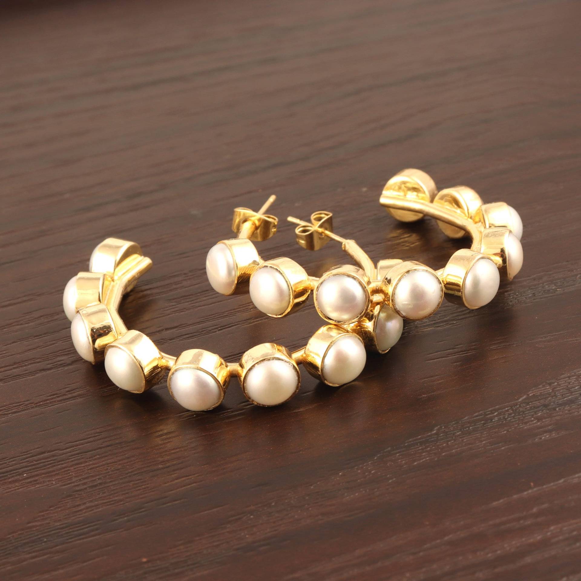 Süsswasserperlen Ohrringe Runde Form Perle Vergoldet Hoop Ohrring, Perlen Collated Set Ohrring Statement Süsswasserperlen Ohrringe Runde Form Perle Vergoldet Hoop Ohrring, Perlen Collated Set Ohrring Statement von ShifaJewels