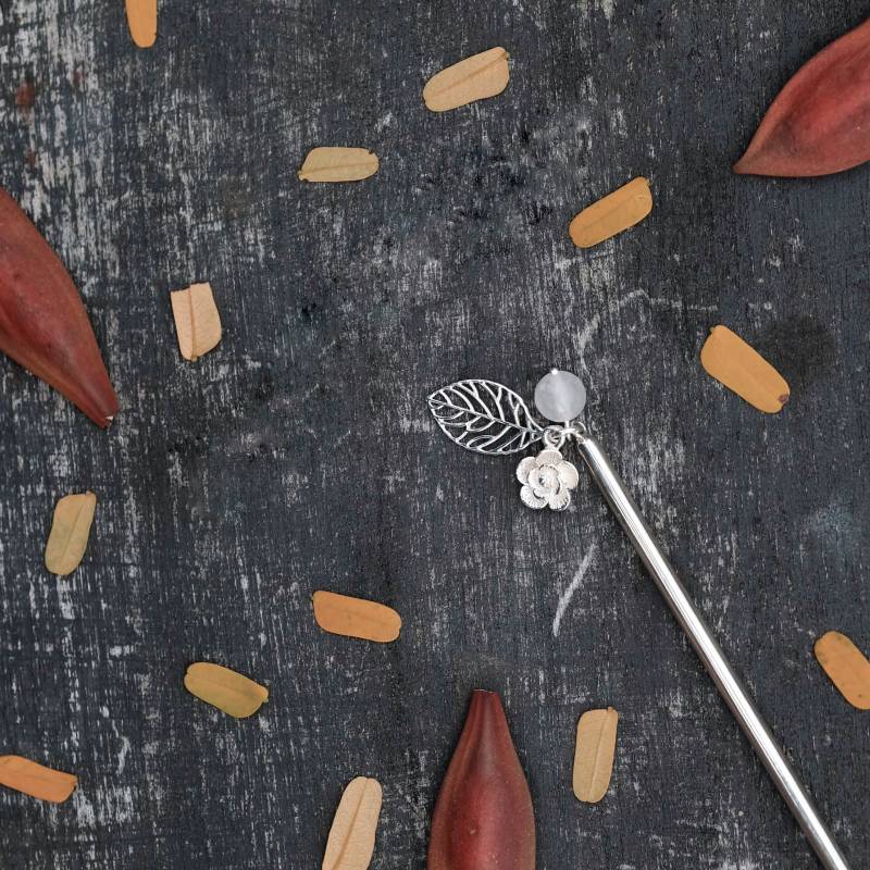 sterling Silber Haarstab. Rosetten-Haarstab. Hergestellt in Vietnam. 925Er Jahre. Traditionelles Accessoire. Handmade Schmuck. Geschenk Für Sie sterling Silber Haarstab. Rosetten-Haarstab. Hergestellt in Vietnam. 925Er Jahre. Traditionelles Accessoire. Handmade Schmuck. Geschenk Für Sie von ShimmerSilverStore