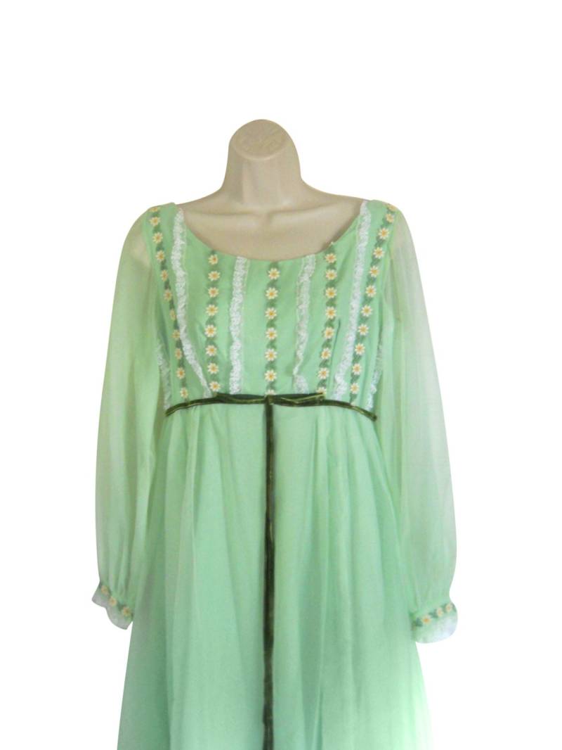 Vintage 1960Er Jahre Hellgrünes Gänseblümchen-Kleid Mit Empire-Taille - Blumenkern | Größe Damen S von ShineBrightVintage