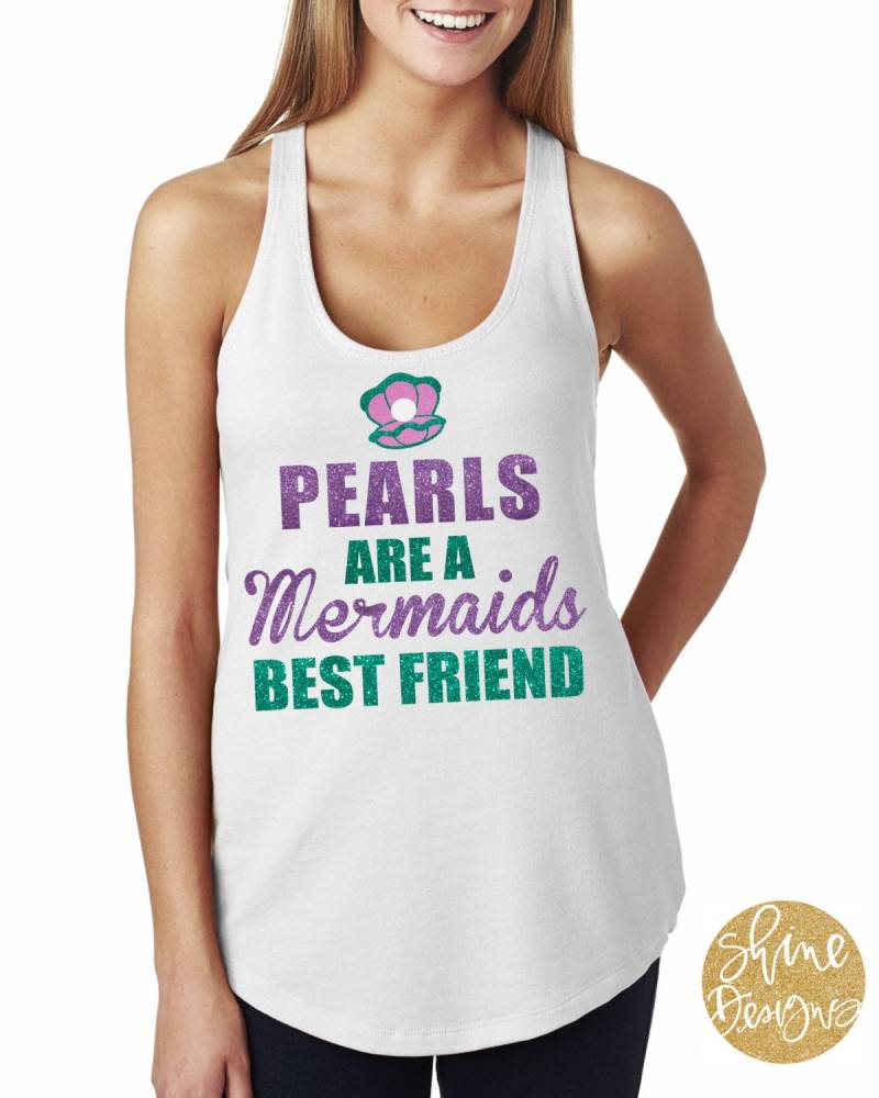 Perlen Sind Eine Mermaids Best Friend Glitter Shirt von ShineDesignsTees