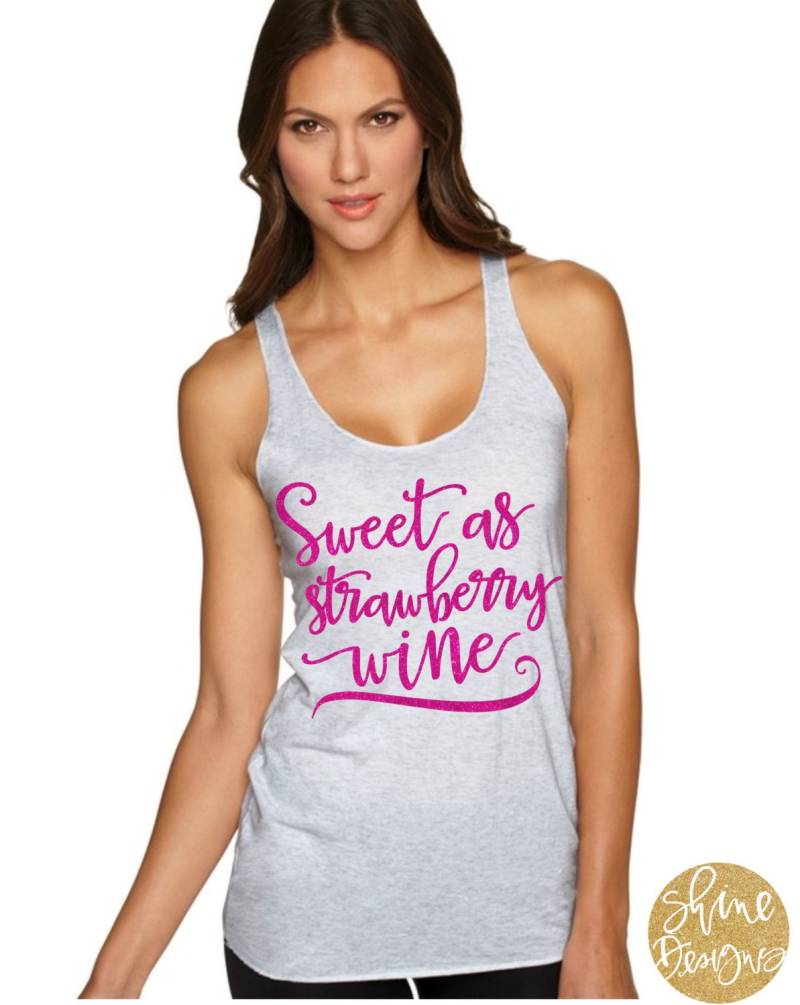 Süß Wie Erdbeerwein Glitzer Shirt von ShineDesignsTees