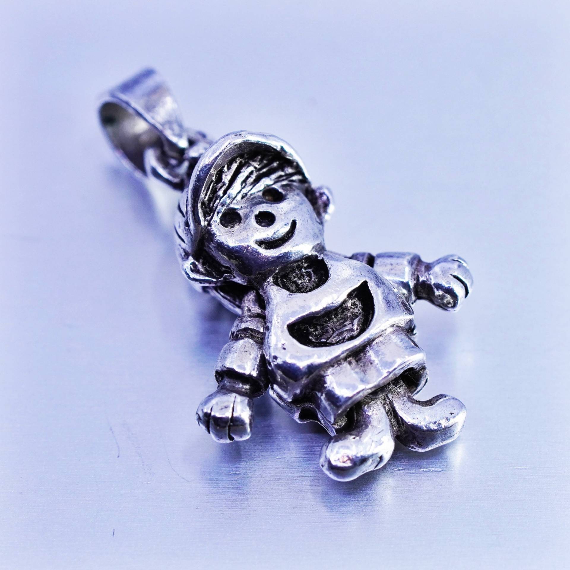 Antiker Sterling Silber Handarbeit, 925 Junge Charm Mit Beweglichen Armen Und Beinen. Gestempelt von ShineOnceMore