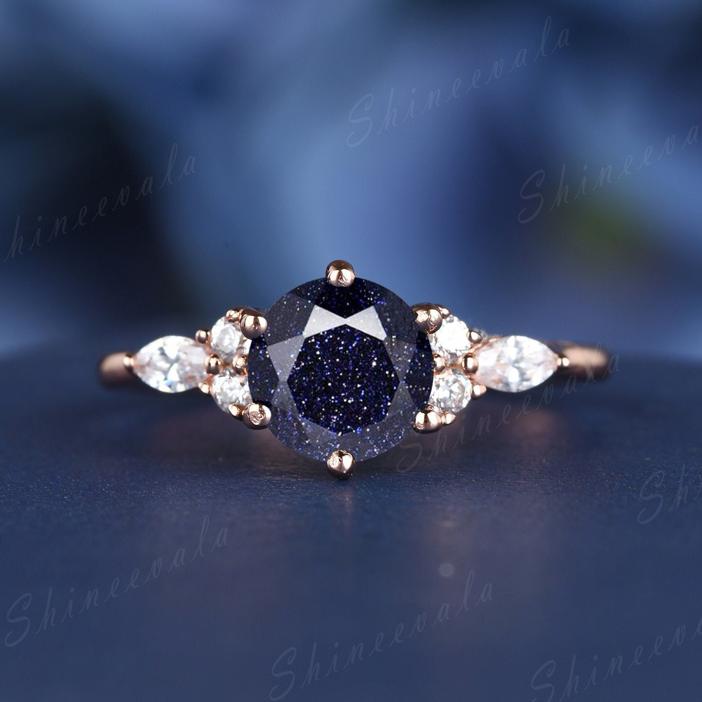 925 Sterling Silber Blauer Sandstein Ring Roségold Blauer Verlobungsring Vintage Galaxie Art Deco Diamant Versprechen Personalisiert von Shineevala