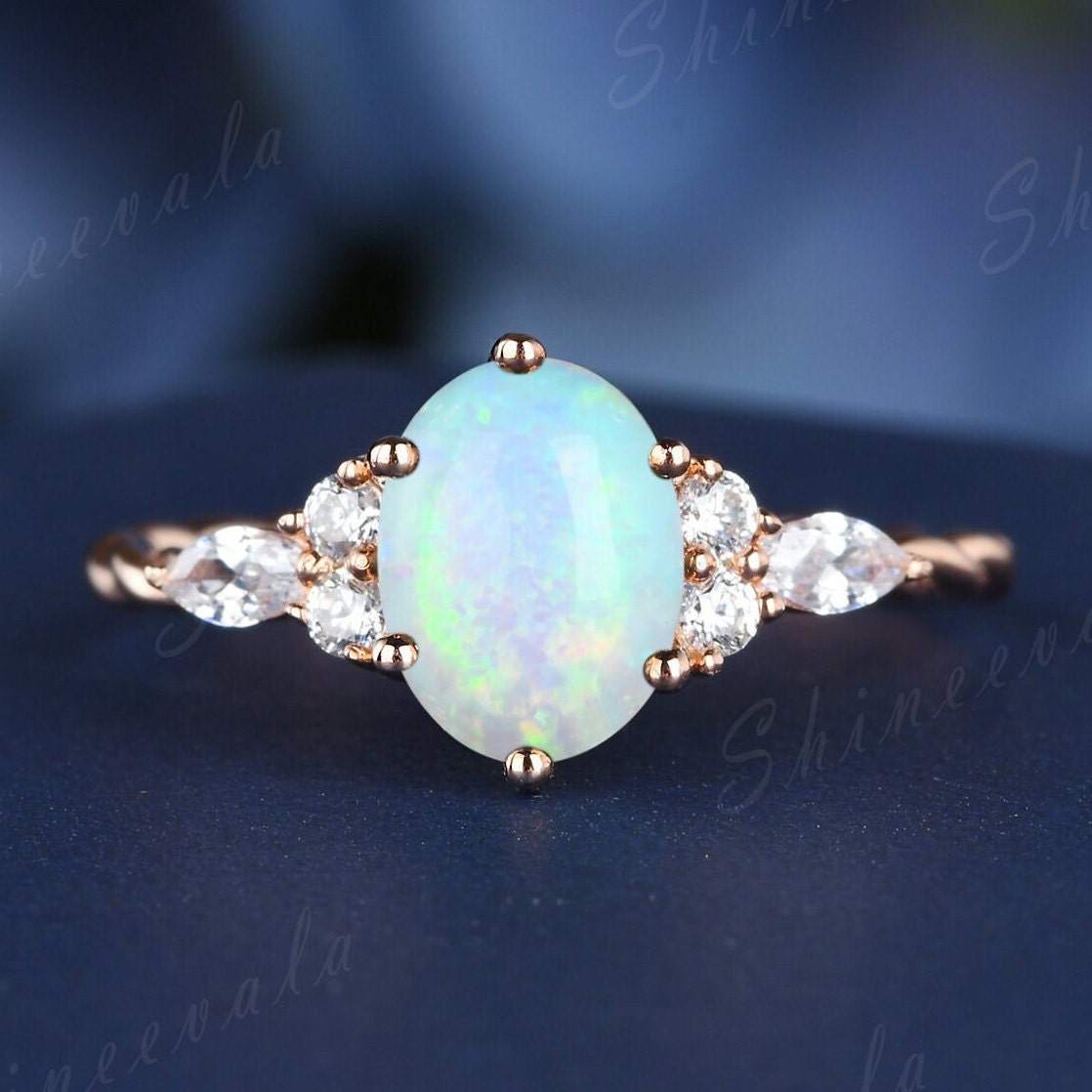 Oval Opal Rosegold Verlobungsring Frauen Diamant Ehering Art Deco Marquise Ring Twisted Zacken Set Solitär von Shineevala