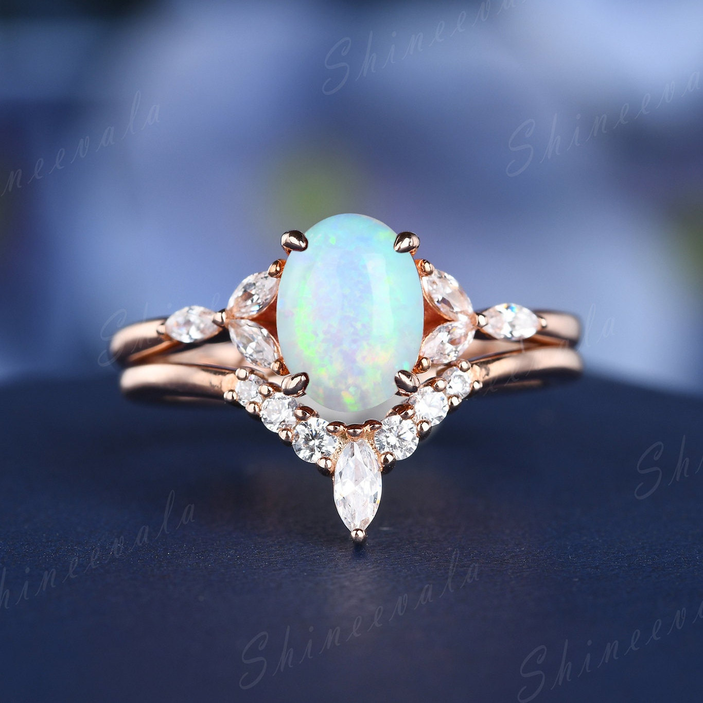 Weißer Opal Ringe Für Frauen Cluster Diamant Verlobungsring Oval Cut V Shaped Stacking Hochzeitsband Roségold Silber Blume von Shineevala