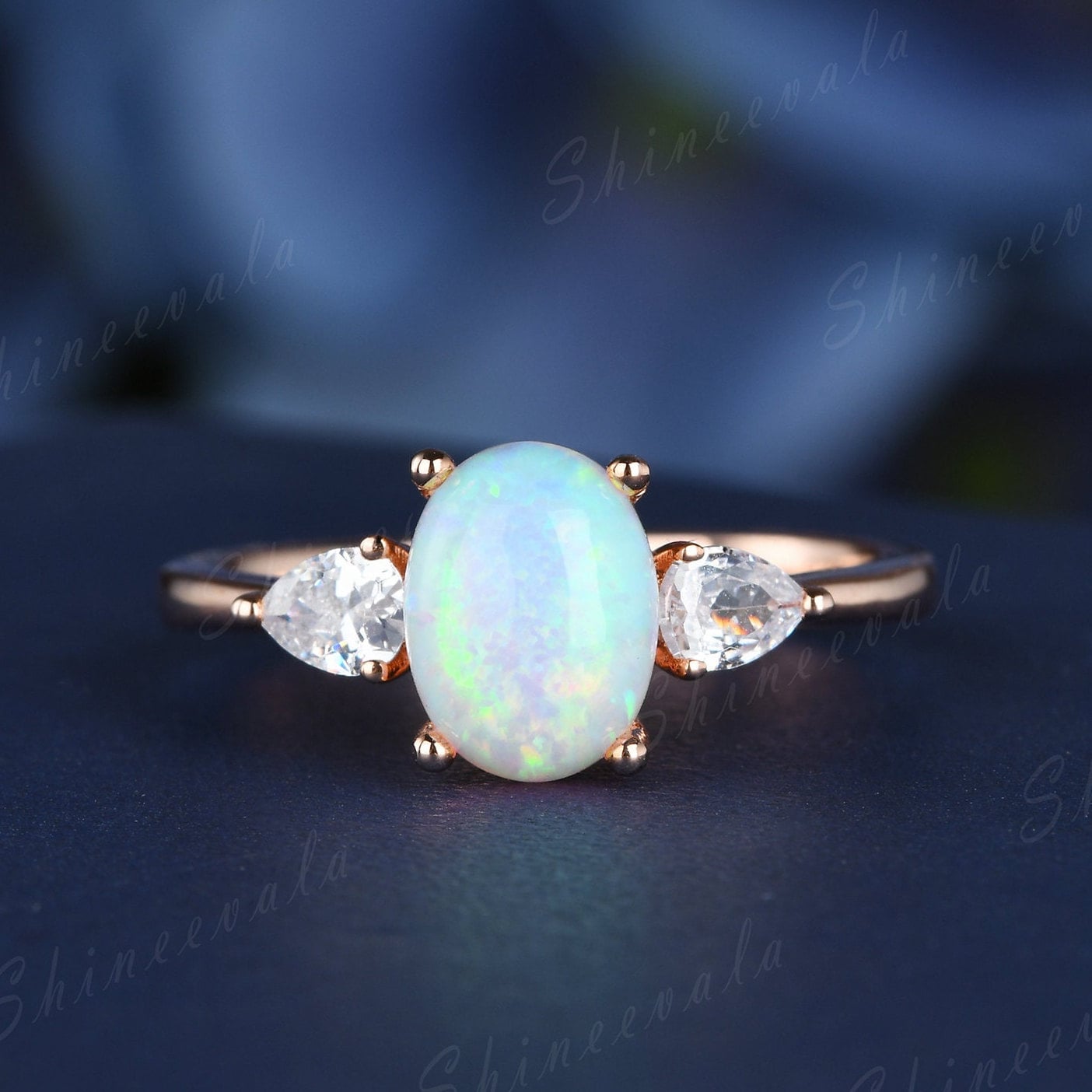 Zierliche Rose Gold Opal Verlobungsring Vintage Drei Stein Ring Cz Diamant Sterling Silber Ehering Oktober Geburtsstein Schmuck von Shineevala