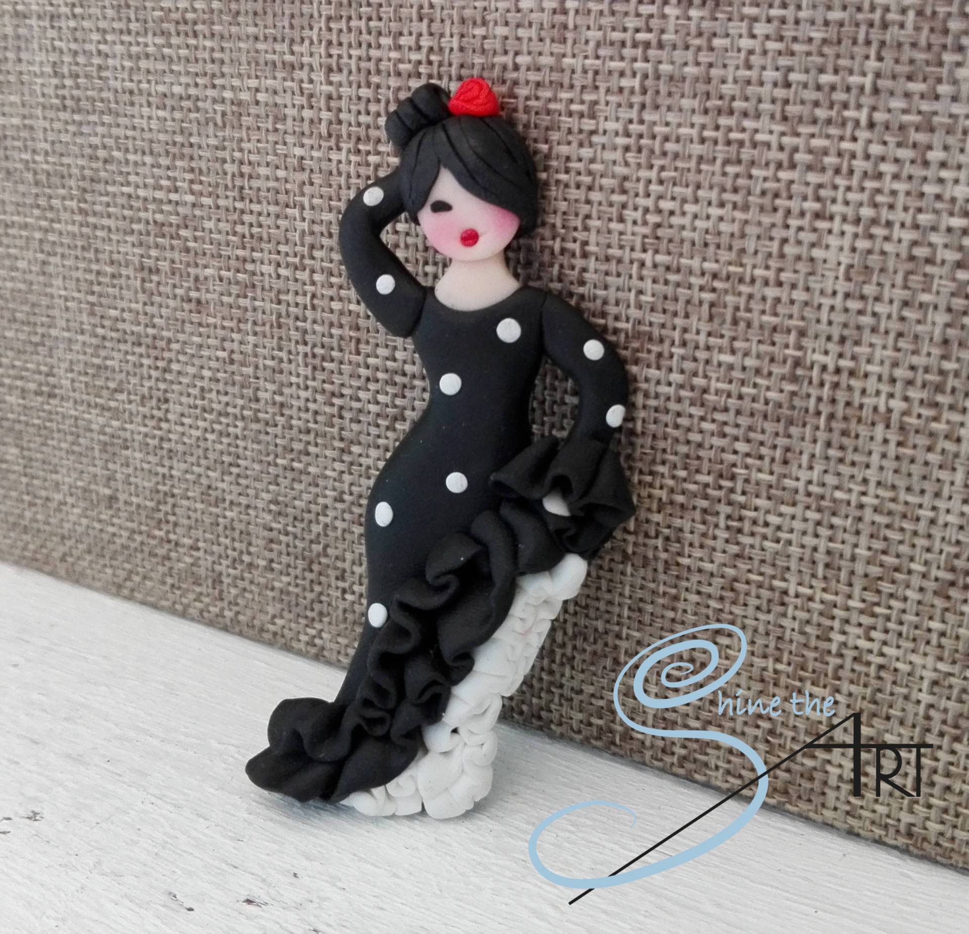 Flamenco-Brosche Handgefertigt Aus Polymer Clay Flamenco-Brosche Handgefertigt Aus Polymer Clay von Shinetheart