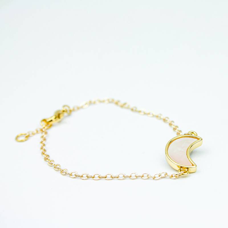 Shiningmemories | Armband "Leila" 14 K Vergoldeter Mond-Anhänger 18 Vergoldete Kette Emaille Handgemacht Yoga Spiritualität von ShiningMemoriesShop