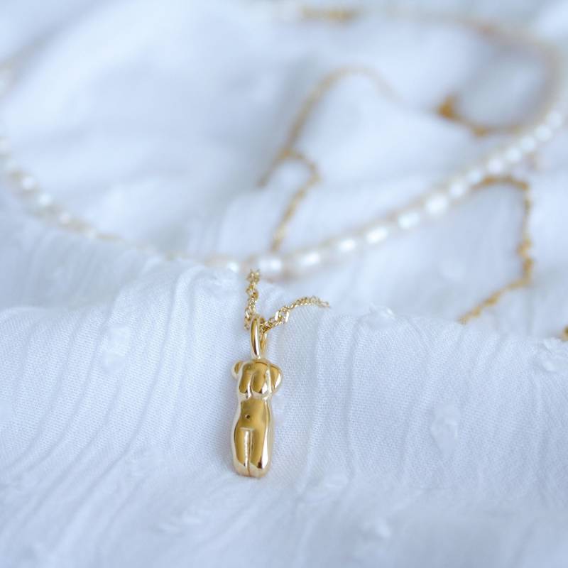 Shiningmemories | Kette "Be You" Vergoldeter Anhänger Frauenkörper Weiblichkeit Selbstliebe Yoga Spiritualität Shiningmemories | Kette "Be You" Vergoldeter Anhänger Frauenkörper Weiblichkeit Selbstliebe Yoga Spiritualität von ShiningMemoriesShop