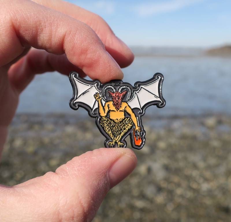 Der Teufel Emaille Tarot Pin Der Teufel Emaille Tarot Pin von ShiningMoonStudio