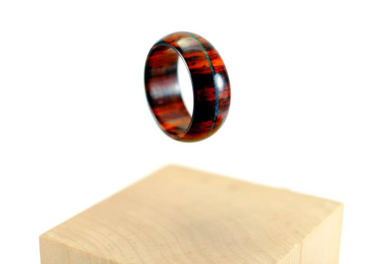 Cocobolo Und Lapis Lazuli Holzring Cocobolo Und Lapis Lazuli Holzring von Shinium