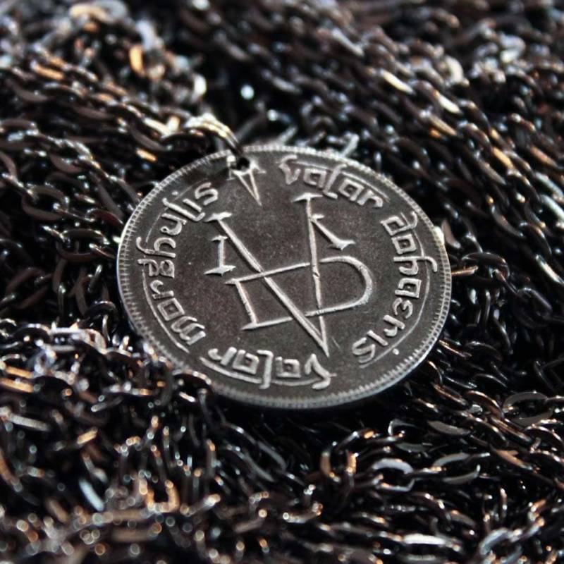 Valar Morghulis Halskette, A Song Of Ice & Fire, Faceless Man Anhänger, Offiziell Lizenziertes Asoiaf Valar Morghulis Halskette, A Song Of Ice & Fire, Faceless Man Anhänger, Offiziell Lizenziertes Asoiaf von ShirePostMint