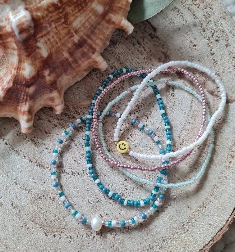 Set Perlenarmbänder Süßwasserperlen Glasperlen Blau Grün Roségold Smiley Herz von Shirinis