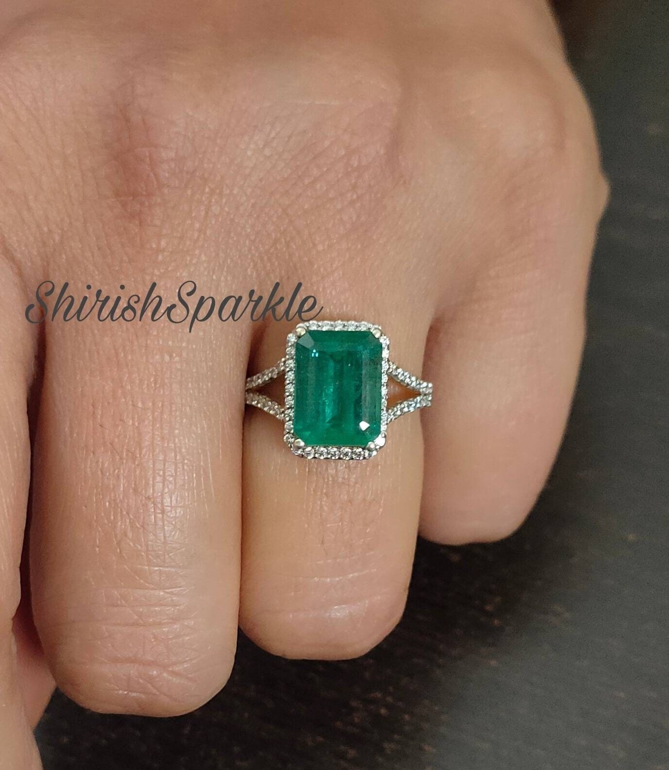 Grüner Smaragd Ring Mit Natürlichen Diamanten Und Solid Goldring Für Frauen Verlobungs - Eheringe Echter Halo von ShirishSparkleGems