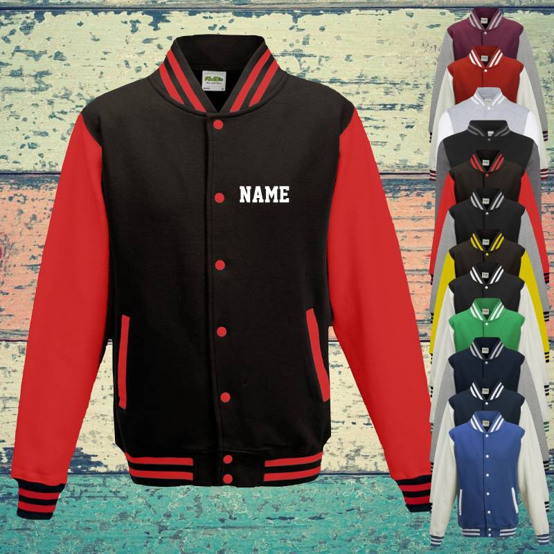 College Jacke Mit Wunschdruck Auf Der Vorderseite Name Trainings Sport Verein Varsity Jacket College Jacke Mit Wunschdruck Auf Der Vorderseite Name Trainings Sport Verein Varsity Jacket von ShirtInStyle