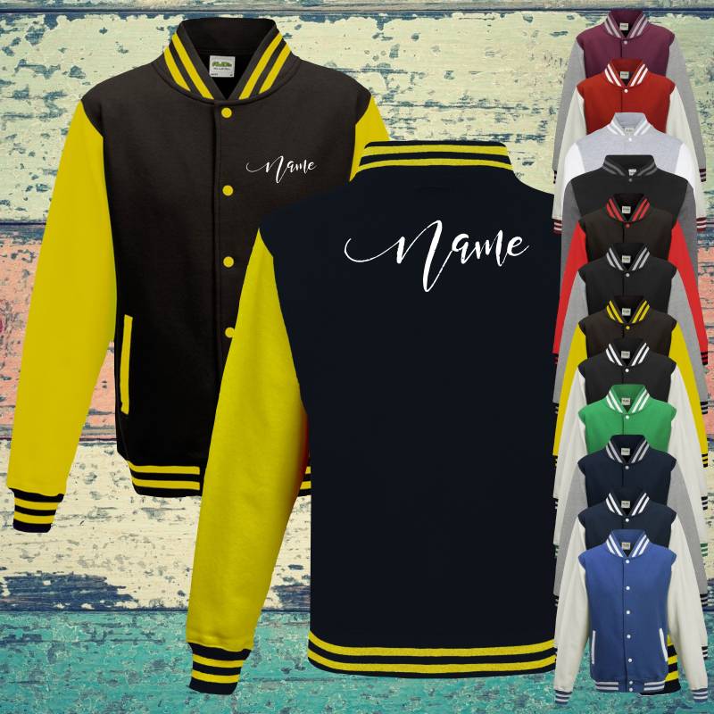 College Jacke Mit Wunschdruck Auf Der Vorderseite Und Rückseite Wunschname Trainings Sport Verein Varsity Jacket College Jacke Mit Wunschdruck Auf Der Vorderseite Und Rückseite Wunschname Trainings Sport Verein Varsity Jacket von ShirtInStyle