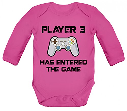 ShirtStreet Vatertag Gamer Geek Nerd Strampler Bio Baumwoll Baby Body langarm Player 3 has entered the Game, Größe: 3-6 Monate,Fuchsia von ShirtStreet