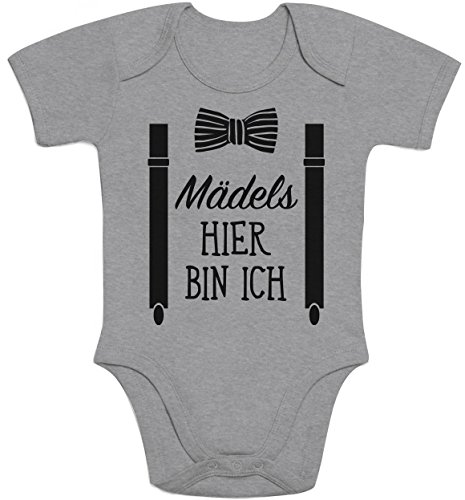 Shirtgeil Mädels, Hier Bin Ich! - Geschenk für Neugeborene Jungen Baby Kurzarm Body (6-12M, Grau) von Shirtgeil