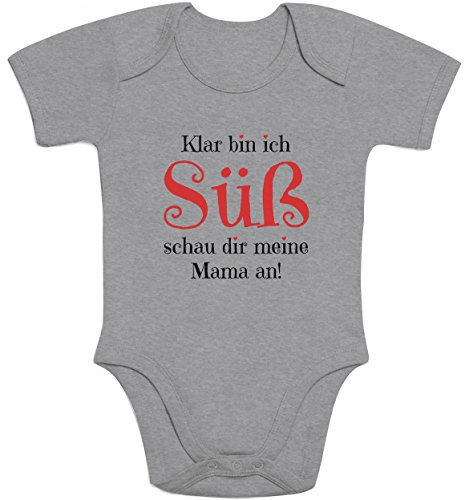 Shirtgeil Baby Body Mädchen - Klar Bin ich Süß schau dir Meine Mama an Kurzarm-Body 6-12 Monate Grau von Shirtgeil