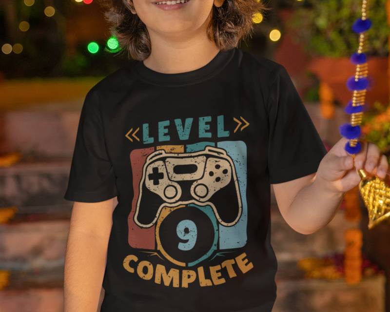 Geburtstagsshirt Gamer T-Shirt Jungen 9 Geburtstag Jahre Geschenk Zocker Videospiel Gaming von Shirtoase