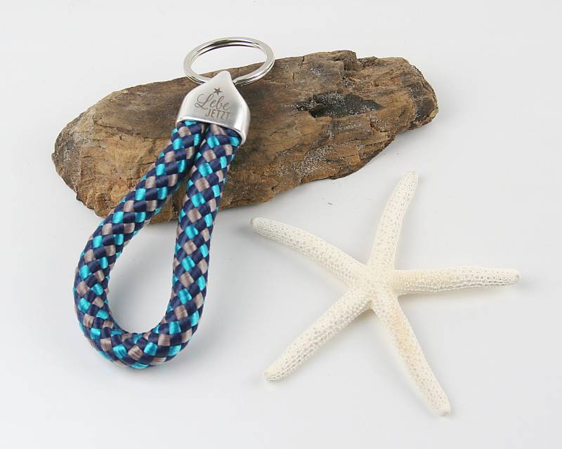 Schlüsselanhänger Gravur Lebe Jetzt Segelseil 10 Mm von ShirtparadeShop