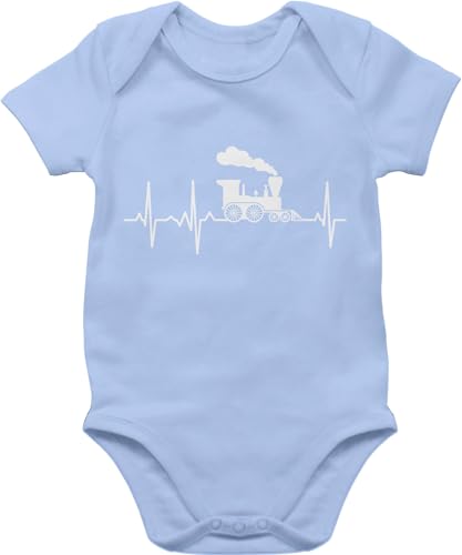Baby Body Junge Mädchen - Bagger Traktor und Co. - Dampflok Herzschlag weiß - 3/6 Monate - Babyblau - strampler mit flugzeugen fahrzeuge zug babybody züge kurzarm eisenbahn babykleidung von Shirtracer
