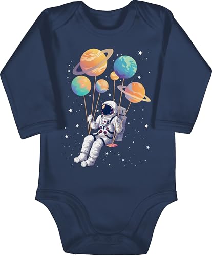 Baby Body langarm Mädchen Junge - Astronaut Planet Schaukel Sonnensystem I Universum Planeten Space Schaukel Weltall I Himmelskörper Galaxy I Astronauten Kostüm Raumfahrer - 3/6 Monate - Navy Blau Baby Body langarm Mädchen Junge - Astronaut Planet Schaukel Sonnensystem I Universum Planeten Space Schaukel Weltall I Himmelskörper Galaxy I Astronauten Kostüm Raumfahrer - 3/6 Monate - Navy Blau von Shirtracer