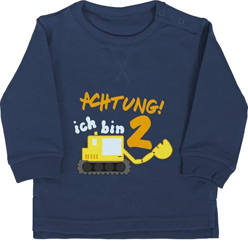 Shirtracer Baby Pullover Jungen Mädchen - 2. Geburtstag - Ich Bin Zwei Bagger - 12/18 Monate - Navy Blau - Geburtstagsgeschenk für 2 jährigen Pulli Jahre 2.Geburtstag Schon Langarm geburtstagsshirt von Shirtracer