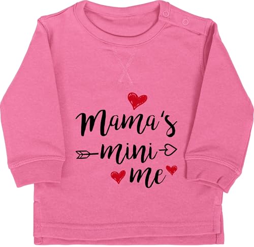 Baby Pullover Jungen Mädchen - Mama - Mamas Mini Me Schwarz - 12/18 Monate - Pink - muddi pulli mutter muttertagsgeschenk mommy muttertag mother's day mutti mama's muttertagsgeschenke mami mother von Shirtracer
