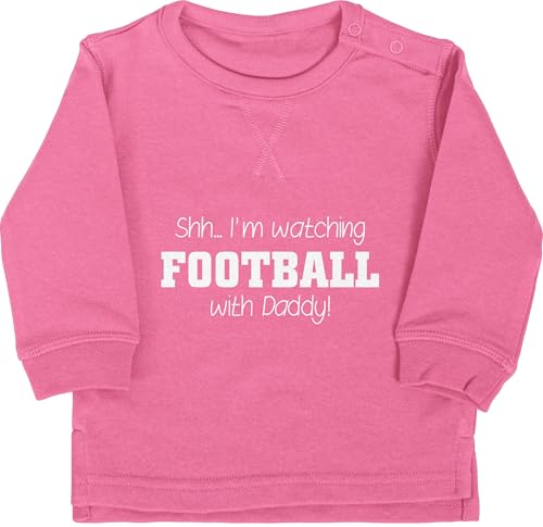 Baby Pullover Jungen Mädchen - Sport & Bewegung - Shh...I'm Watching Football with Daddy! - weiß - 12/18 Monate - Pink - 25. Geburtstag Daddy babypullover American Langarm im Shh von Shirtracer