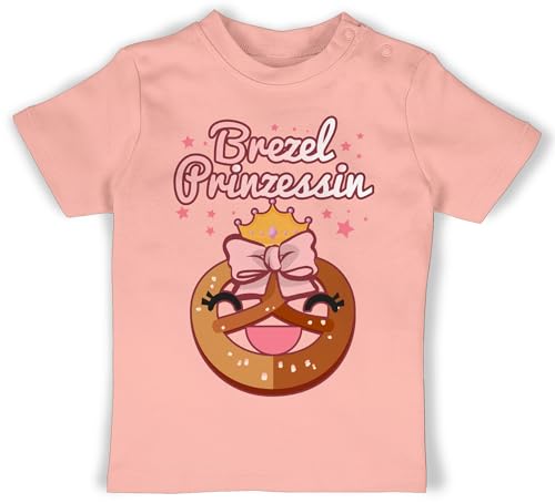 Baby T-Shirt Mädchen Jungen - Kompatibel Oktoberfest Outfit - Brezel Prinzessin mit Krone - 12/18 Monate - Babyrosa - Oktober boarische bayrischer Trachtenmode Tracht trachtenshirt Bayerisches von Shirtracer