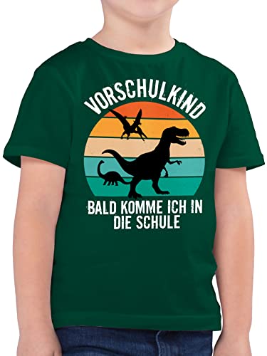 Kinder T-Shirt Jungen - Vorschulkinder Geschenke Vorschule - Vorschulkind Dinosaurier Dino - 128 (7/8 Jahre) - Tannengrün - Shirt vorschulkind-Shirt vorschul ich Bin Kindershirt Tshirt vorschüler von Shirtracer