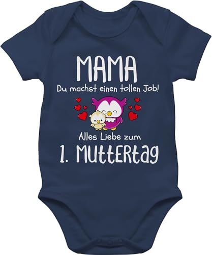 Baby Body Junge Mädchen - 1. Muttertag I Mama du machst einen tollen Job - 12/18 Monate - Navy Blau - 1 muttertagsgeschenk outfit mutter tag erstes babystrampler geschenk strampler+mama mamatag von Shirtracer