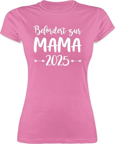 Shirt Damen - Befördert zur Mama 2025 I Werdende Mutter Geschenk I Geburt - L - Rosa - Geschenke für Mamas muttertagsgeschenke Mum t-Shirt t mom Tshirt mütter Oberteil muttertagsgeschenk von Shirtracer