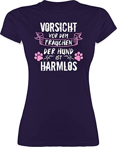 Shirt Damen - Geschenk für Hundebesitzer - Vorsicht vor dem Frauchen der Hund ist harmlos - Grunge/Vintage - Weiß - M - Lila - Tshirt Hunde sprüche t Hunden Tshirts Frauen hundegeschenke t-Shirts von Shirtracer