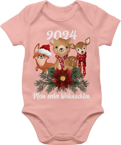 Shirtracer Baby Body Junge Mädchen - Geschenke Christmas - 2024 Mein erstes Weihnachten mit süßen Tieren - weiß - 3/6 Monate - Babyrosa - outfit weihnachtliche 1 weihnachtsstrampler crismas von Shirtracer